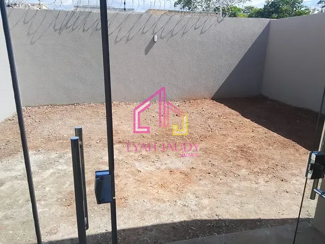 Casa com 225m² 3 quartos e 2 banheiros, à venda, no bairro Jardim Universitário em Cuiabá