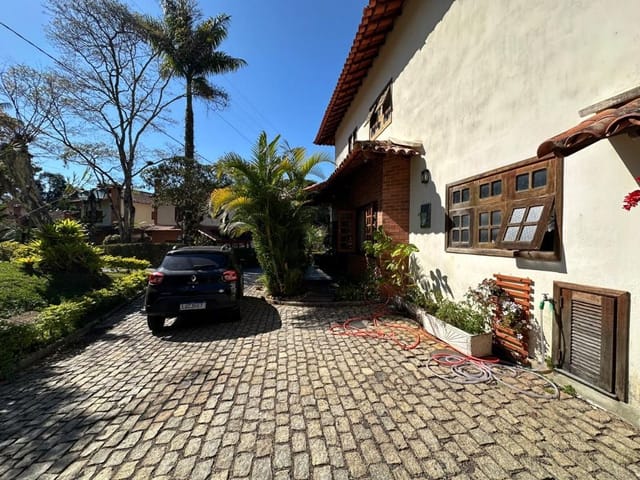 Foto do Casa - Casa com 3 quartos para alugar, 155 m² por R$ 6.500/mês - Quebra Frascos - Teresópolis/RJ | DELLATORRE IMÓVEIS