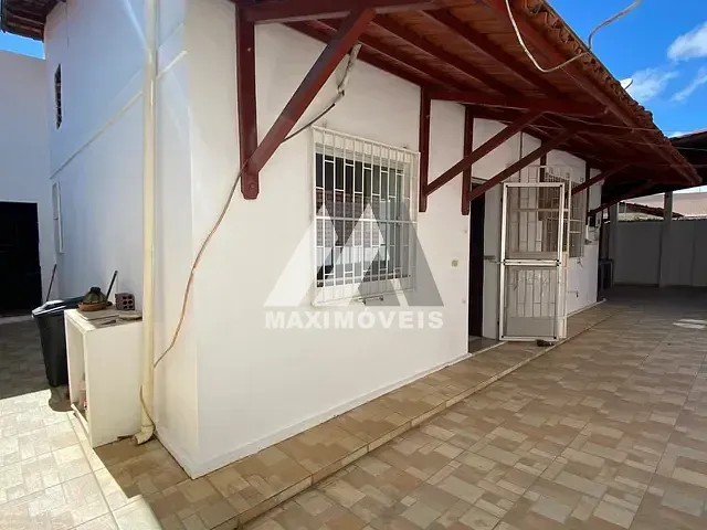 Casa com 360m² 3 quartos e 2 banheiros, à venda, no bairro Esplanada em Araçuaí