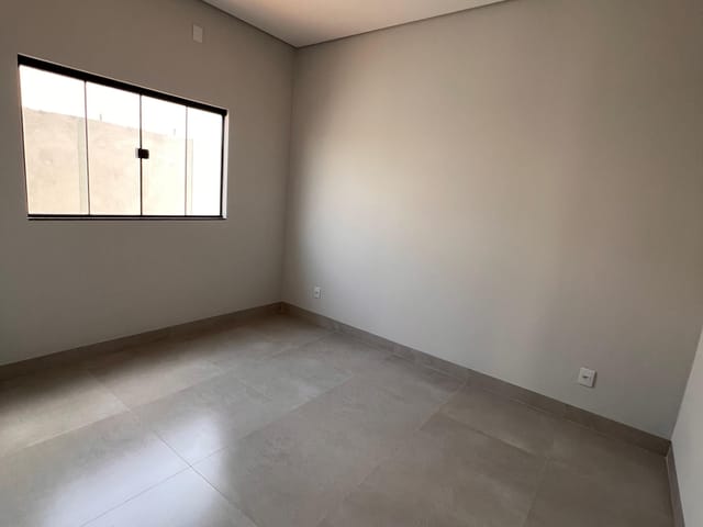 Casa com 300m² 2 quartos e 1 banheiro, à venda, no bairro Parque Amazonas em Sinop