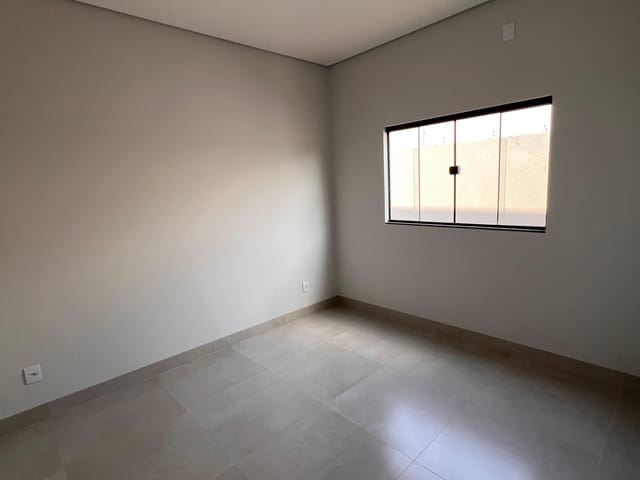 Casa com 300m² 2 quartos e 1 banheiro, à venda, no bairro Parque Amazonas em Sinop