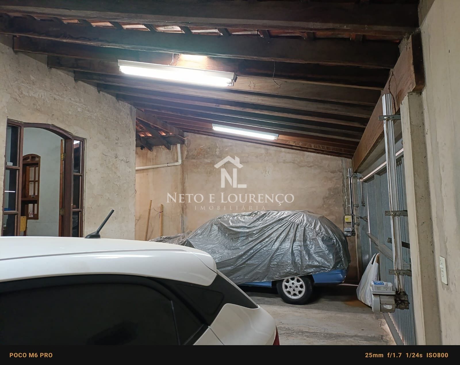 Casa à venda com 5 quartos, 258m² - Foto 35