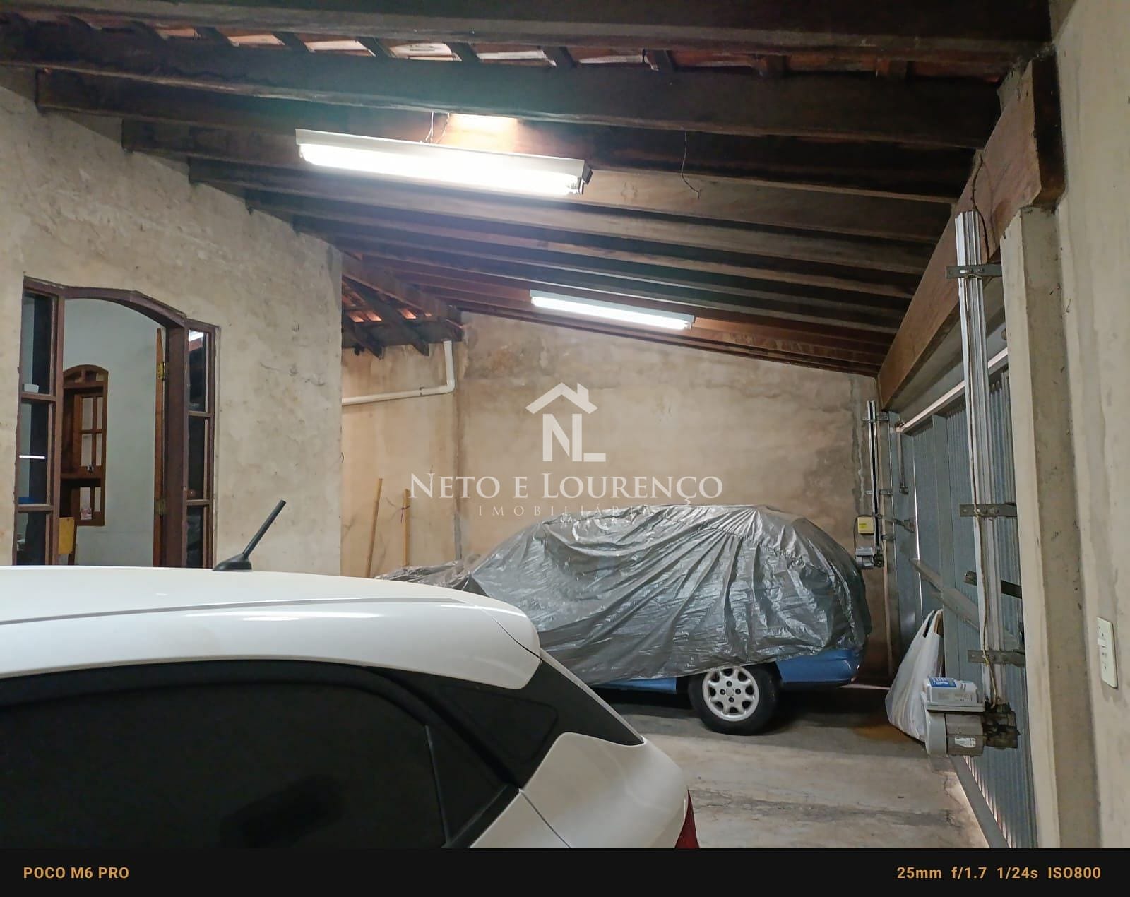 Casa à venda com 5 quartos, 258m² - Foto 32