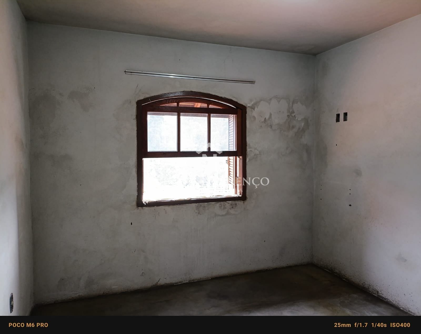 Casa à venda com 5 quartos, 258m² - Foto 29