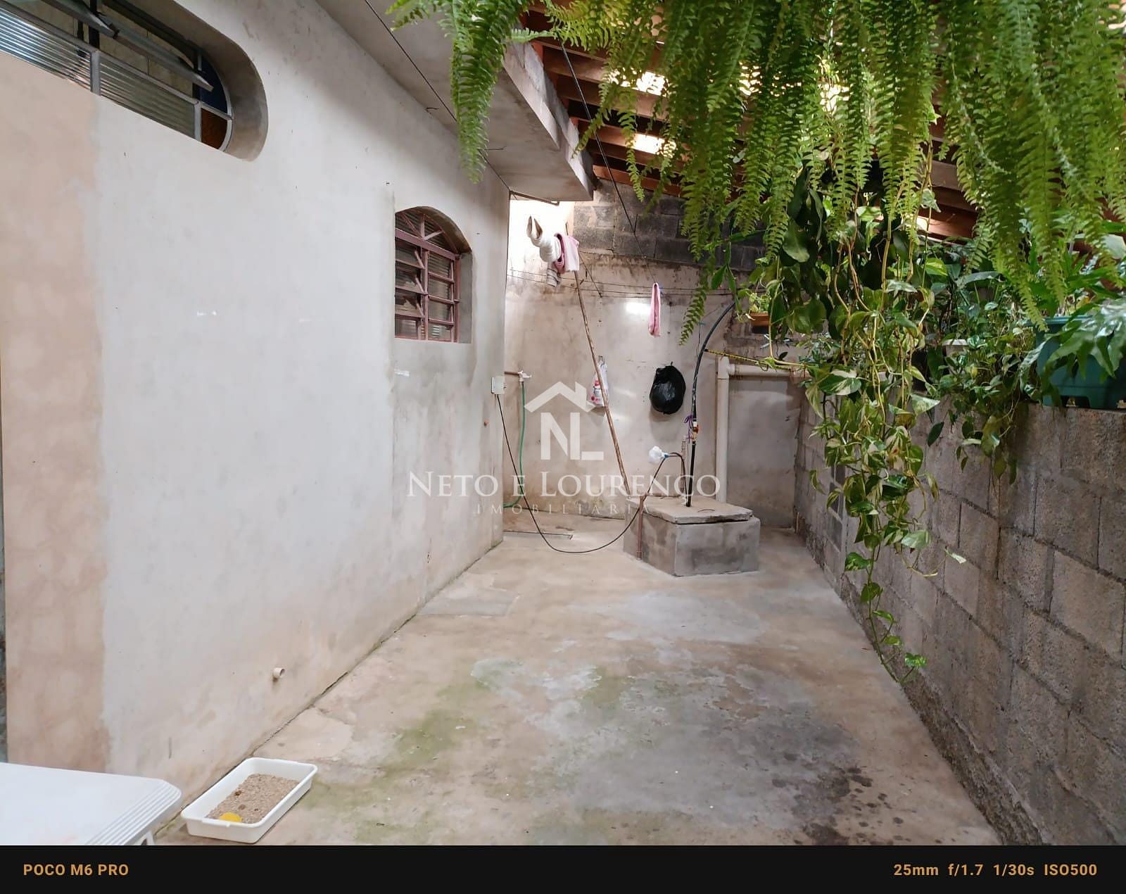 Casa à venda com 5 quartos, 258m² - Foto 15