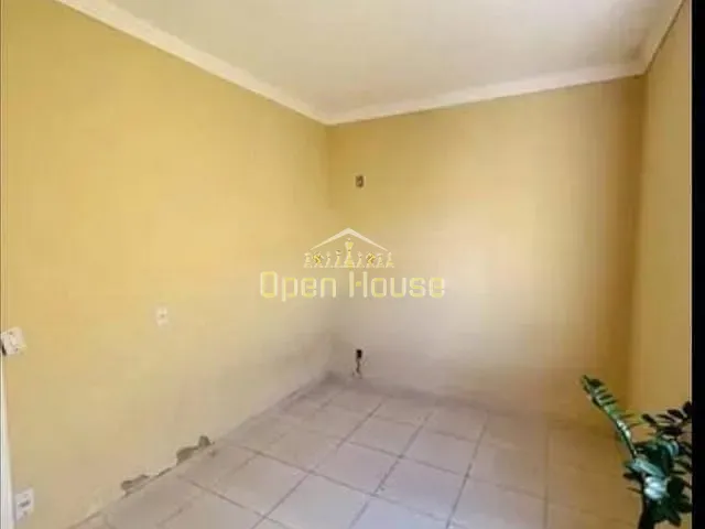 Casa 1 quarto e 1 banheiro, à venda, no bairro Parque Do Contorno em Volta Redonda
