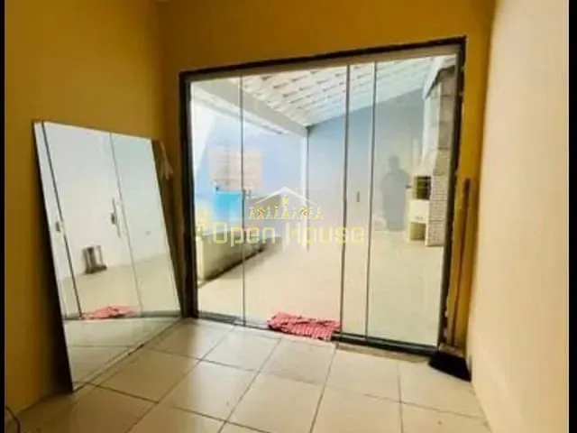 Casa 1 quarto e 1 banheiro, à venda, no bairro Parque Do Contorno em Volta Redonda