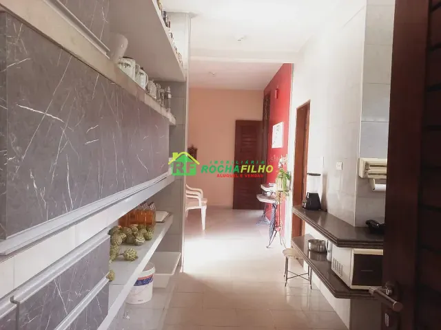 Casa com 650m² 5 quartos e 8 banheiros, à venda, no bairro Ininga em Teresina