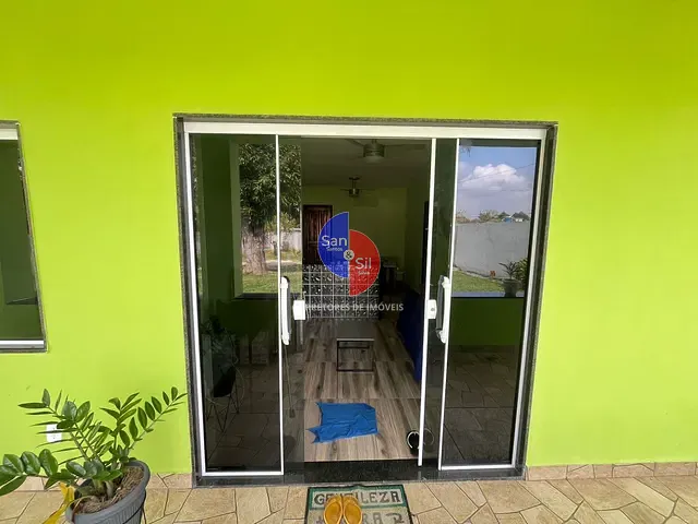 Casa 2 quartos e 1 banheiro, à venda, no bairro Vale das Pedrinhas em Guapimirim