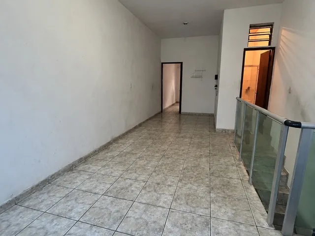 Casa 4 quartos e 1 banheiro, à venda, no bairro Tupi B em Belo Horizonte