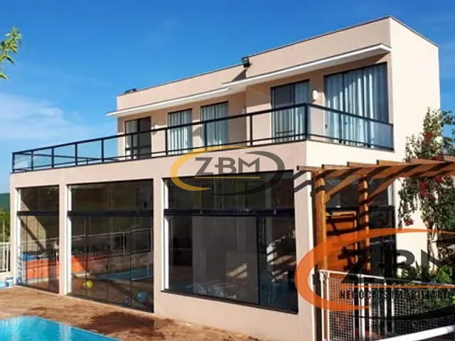 Casa com 2000m² 5 quartos e 5 banheiros, à venda, no bairro Estância Cabral em Cambé