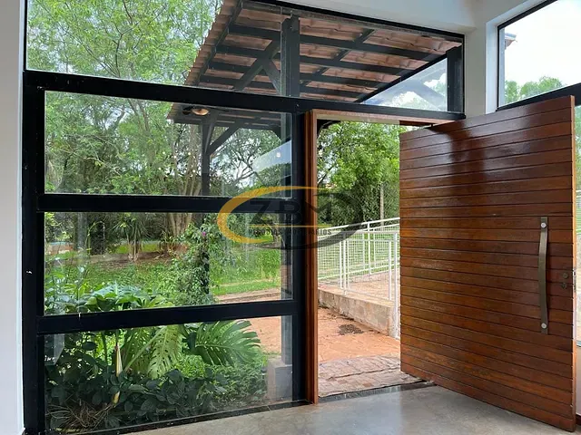 Casa com 2000m² 5 quartos e 5 banheiros, à venda, no bairro Estância Cabral em Cambé