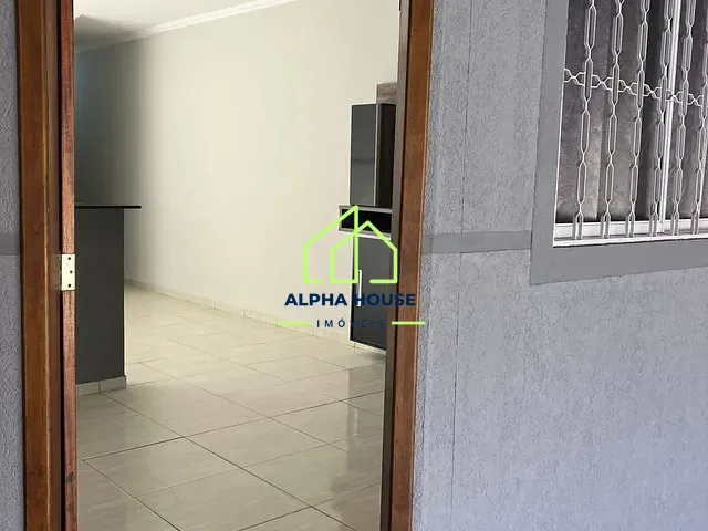 Casa 2 quartos e 2 banheiros, à venda, no bairro Residencial Estoril em Taubaté