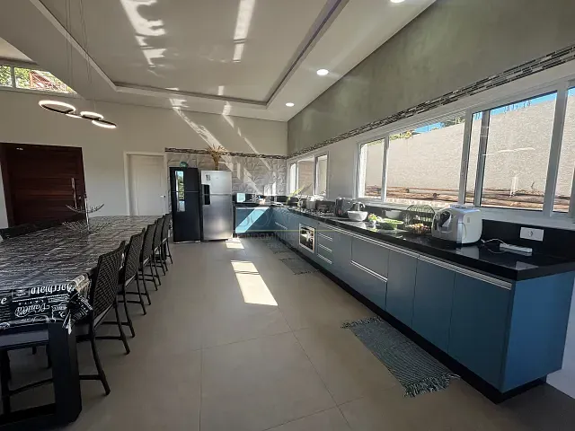 Casa com 1000m² 4 quartos e 6 banheiros, à venda, no bairro Riviera do Jaguari em Piracaia