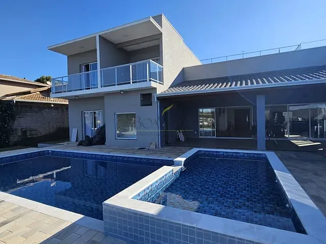 Casa com 1000m² 4 quartos e 6 banheiros, à venda, no bairro Riviera do Jaguari em Piracaia