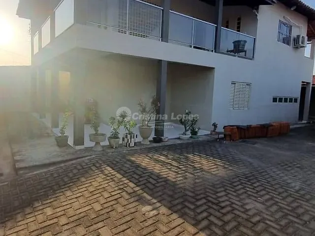 Casa com 320m² 4 quartos e 3 banheiros, à venda, no bairro Porto do Centro em Teresina