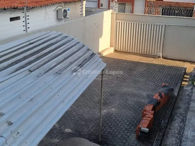 Casa com 320m² 4 quartos e 3 banheiros, à venda, no bairro Porto do Centro em Teresina