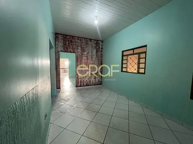 Casa 4 quartos e 2 banheiros, à venda, no bairro Vila Aurora em Formosa