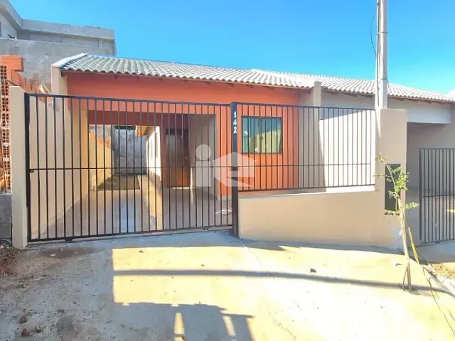 Casa com 126m² 2 quartos e 1 banheiro, à venda, no bairro Agostinho Pizzaia em Rolândia