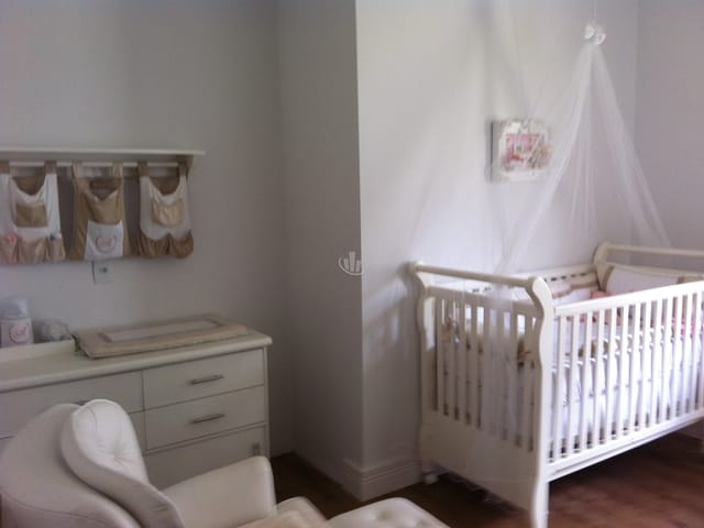 Foto do Casa - CASA EM CONDOMÍNIO à venda 3 Quartos, 3 Suites, 4 Vagas, 1000M², CONDOMÍNIO ESTÂNCIA MARAMBAIA, VINHEDO - SP | Investe Imobiliária LTDA