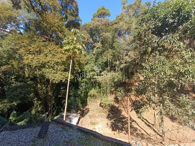 Casa com 3500m² 5 quartos e 6 banheiros, à venda, no bairro Granja Guarani em Teresópolis