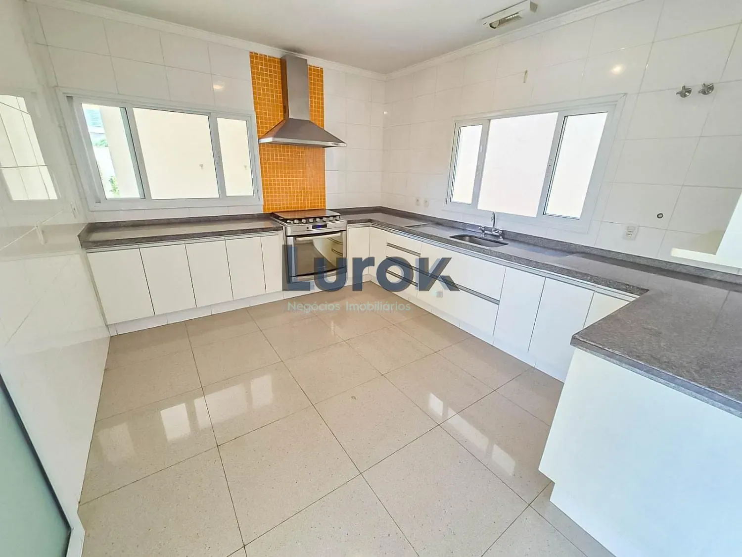 Casa, 3 quartos, 305 m² - Foto 7