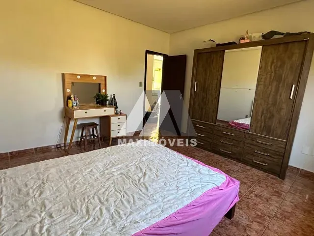 Casa com 134m² 3 quartos e 2 banheiros, à venda, no bairro Esplanada em Bom Despacho