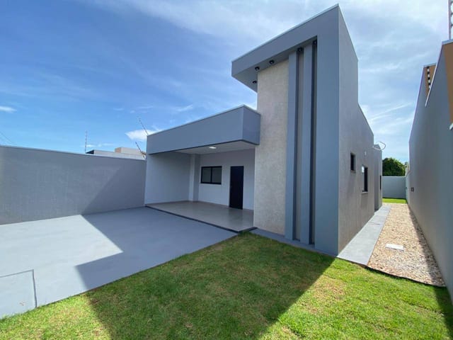 Casa com 317m² 3 quartos e 2 banheiros, à venda, no bairro Jardim Itália III em Sinop