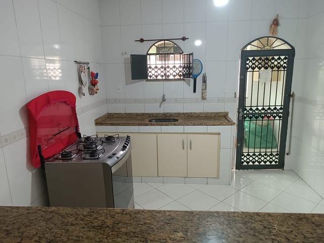 Casa 4 quartos e 5 banheiros, à venda, no bairro Jardim Sulacap em Rio de Janeiro