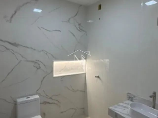 Casa com 370m² 4 quartos e 1 banheiro, à venda, no bairro Cajueiros (Itaipuaçu) em Maricá