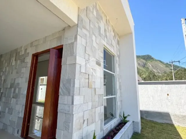 Casa com 370m² 4 quartos e 1 banheiro, à venda, no bairro Cajueiros (Itaipuaçu) em Maricá
