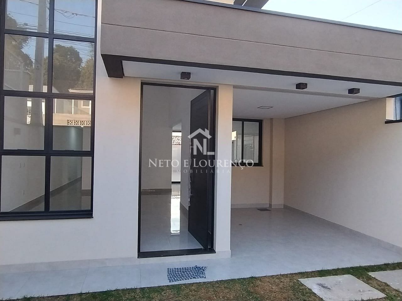 Casa à venda com 3 quartos, 115m² - Foto 2