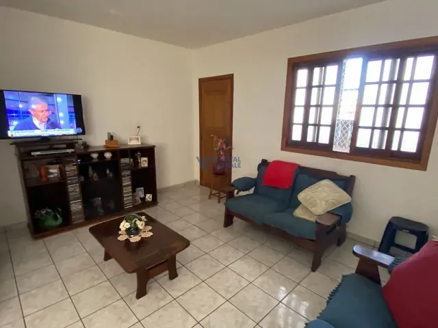 Casa com 330m² 4 quartos e 2 banheiros, à venda, no bairro Jardim América em São José dos Campos