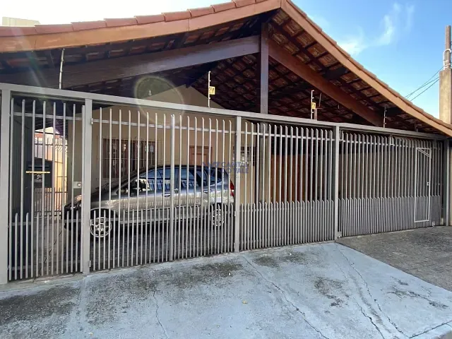 Casa com 330m² 4 quartos e 2 banheiros, à venda, no bairro Jardim América em São José dos Campos
