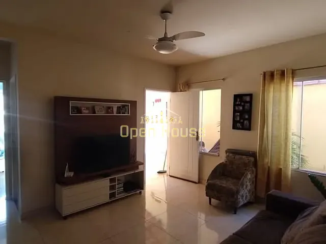 Casa 2 quartos e 1 banheiro, à venda, no bairro Bairro de Fátima (Califórnia da Barra) em Barra do Piraí