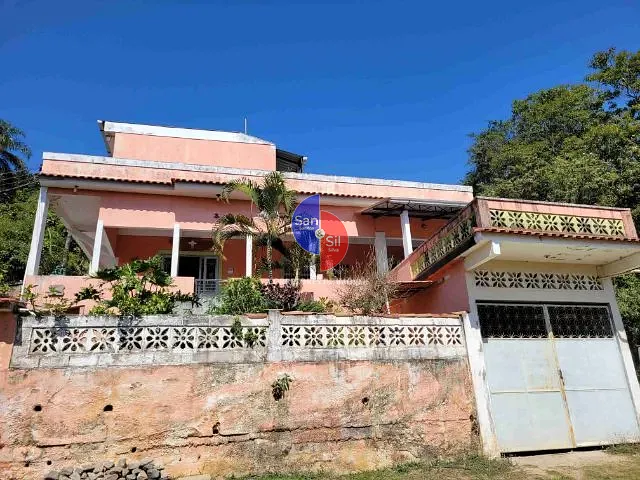 Casa com 720m² 3 quartos e 3 banheiros, à venda, no bairro Ipiranga (Praia de Mauá) em Magé