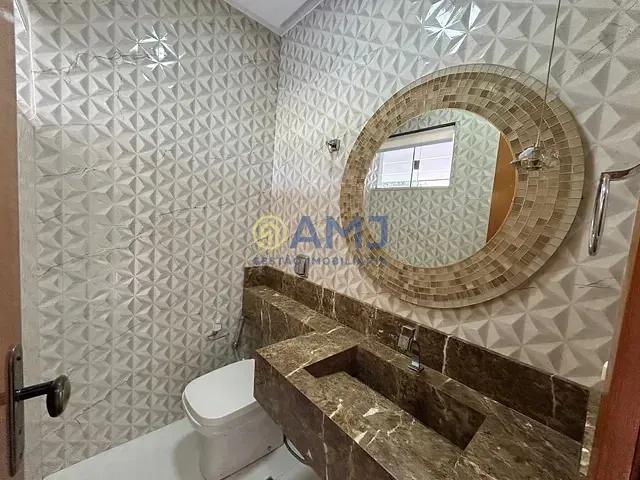 Casa 3 quartos e 5 banheiros, para alugar, no bairro Condomínio do Lago 3ª Etapa em Goiânia