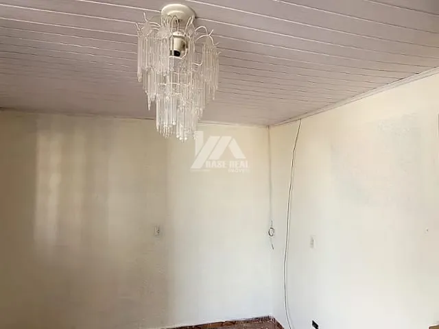 Casa com 170m² 2 quartos e 1 banheiro, à venda, no bairro Boa Vista em Ponta Grossa
