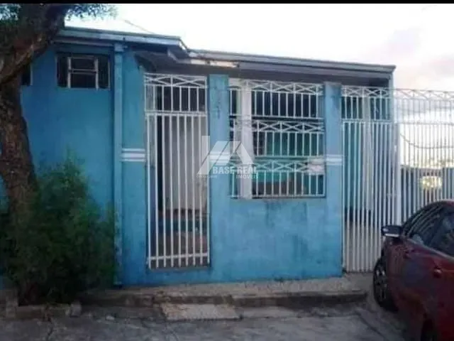 Casa com 170m² 2 quartos e 1 banheiro, à venda, no bairro Boa Vista em Ponta Grossa