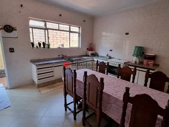 Casa com 246m² 4 quartos e 2 banheiros, à venda, no bairro Osvaldo Cruz em São Caetano do Sul