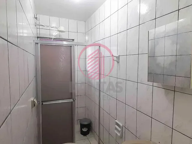 Casa 2 quartos e 1 banheiro, para alugar, no bairro Quitaúna em Osasco