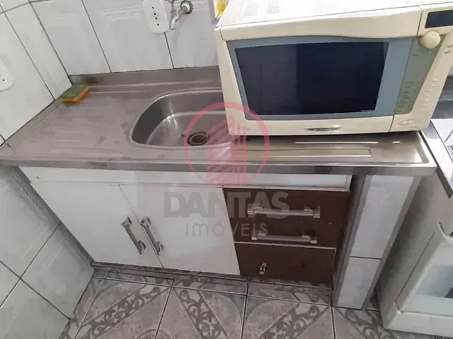 Casa 2 quartos e 1 banheiro, para alugar, no bairro Quitaúna em Osasco