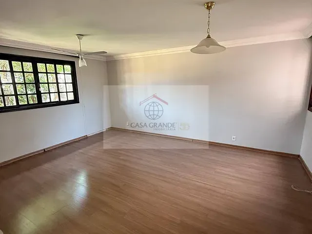 Casa com 476m² 3 quartos e 3 banheiros, à venda, no bairro Jardim Asteca em Rolândia