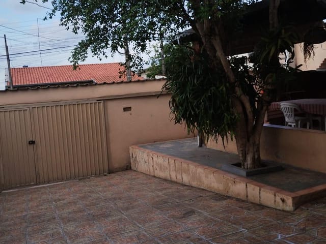 Casa com 130m² 4 quartos e 2 banheiros, à venda, no bairro Parque Valença I em Campinas