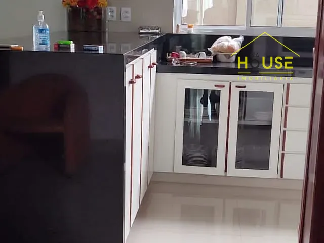 Casa com 575m² 4 quartos e 1 banheiro, à venda, no bairro Jardim Marim em Votuporanga