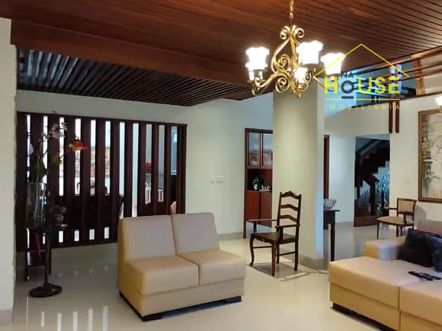 Casa com 575m² 4 quartos e 1 banheiro, à venda, no bairro Jardim Marim em Votuporanga