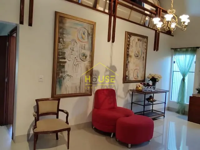 Casa com 575m² 4 quartos e 1 banheiro, à venda, no bairro Jardim Marim em Votuporanga