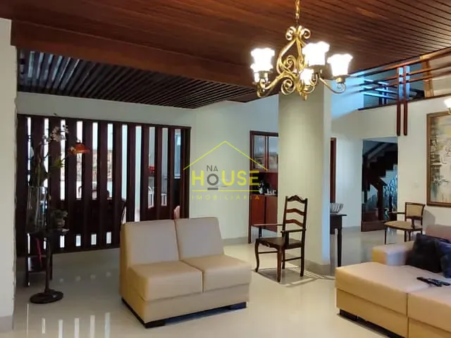 Casa com 575m² 4 quartos e 1 banheiro, à venda, no bairro Jardim Marim em Votuporanga