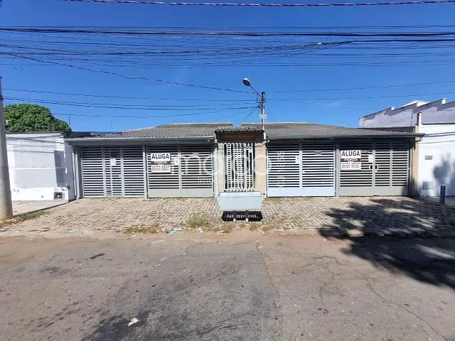 Casa 2 quartos e 1 banheiro, para alugar, no bairro Setor dos Funcionários em Goiânia