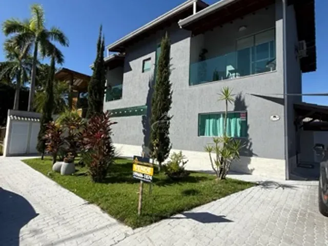 Casa com 410m² 5 quartos e 4 banheiros, à venda, no bairro Boracéia 2 em São Sebastião